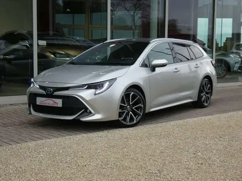 Used TOYOTA COROLLA Hybrid 2022 Ad 