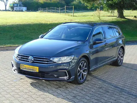 Used VOLKSWAGEN PASSAT Hybrid 2020 Ad 