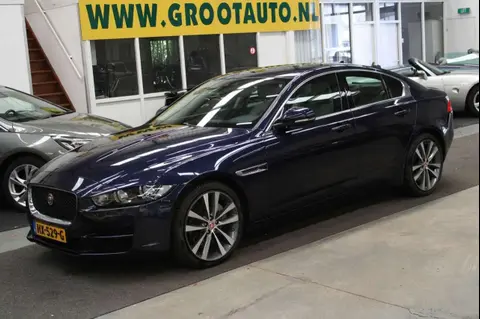 Annonce JAGUAR XE Essence 2016 d'occasion 