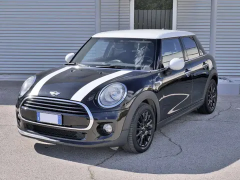 Used MINI COOPER Diesel 2017 Ad 