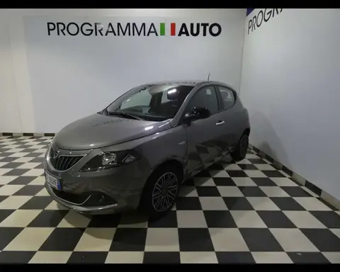 Used LANCIA YPSILON Hybrid 2022 Ad 