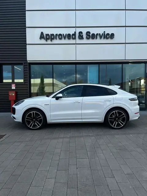 Used PORSCHE CAYENNE Hybrid 2023 Ad 