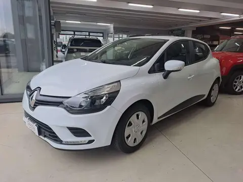 Used RENAULT CLIO Petrol 2017 Ad 