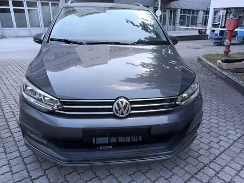 Used VOLKSWAGEN TOURAN Petrol 2017 Ad 