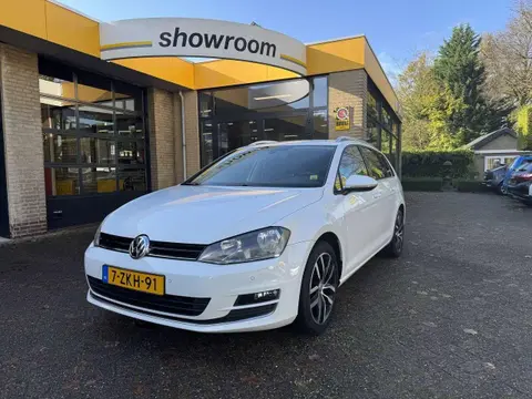 Used VOLKSWAGEN GOLF Petrol 2015 Ad 