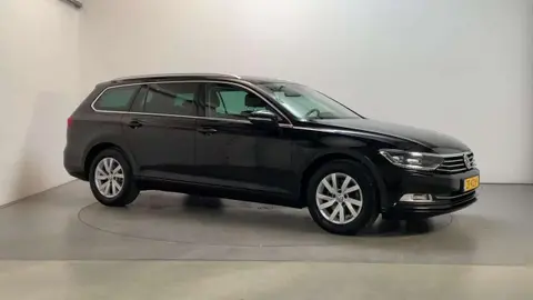 Annonce VOLKSWAGEN PASSAT Essence 2019 d'occasion 