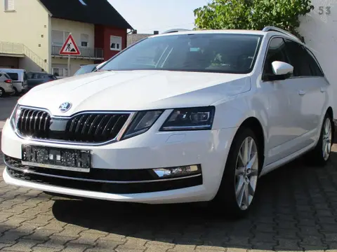 Used SKODA OCTAVIA Petrol 2018 Ad 