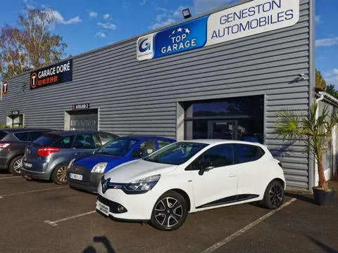 Used RENAULT CLIO Petrol 2016 Ad 