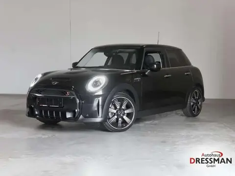 Annonce MINI COOPER Essence 2024 d'occasion Allemagne