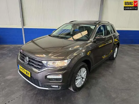 Annonce VOLKSWAGEN T-ROC Essence 2019 d'occasion 