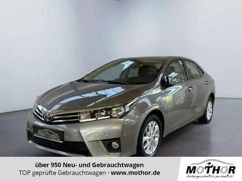 Used TOYOTA COROLLA Petrol 2015 Ad 