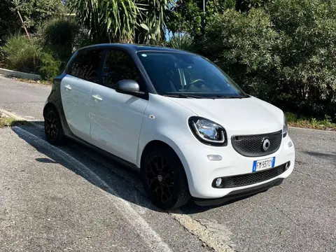 Annonce SMART FORFOUR Essence 2017 d'occasion 