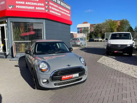 Used MINI ONE Petrol 2017 Ad 