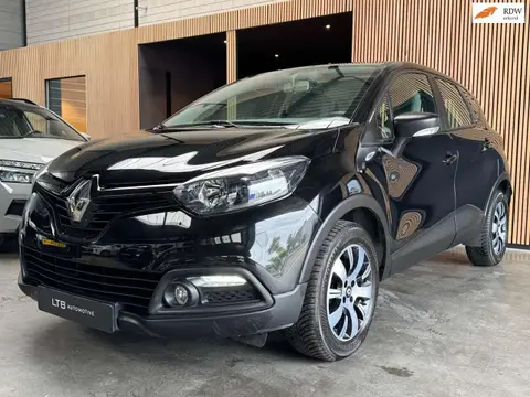 Used RENAULT CAPTUR Petrol 2017 Ad 