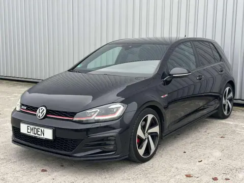 Used VOLKSWAGEN GOLF Petrol 2017 Ad 