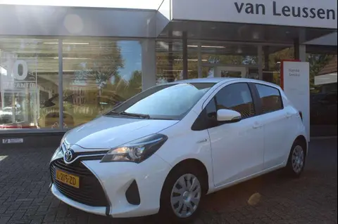 Used TOYOTA YARIS Hybrid 2016 Ad 