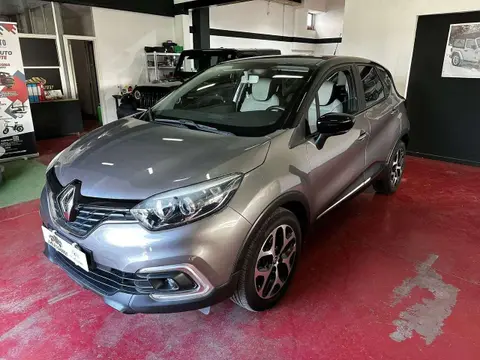 Annonce RENAULT CAPTUR Essence 2017 d'occasion 