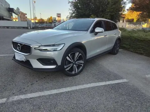 Used VOLVO V60 Diesel 2019 Ad 