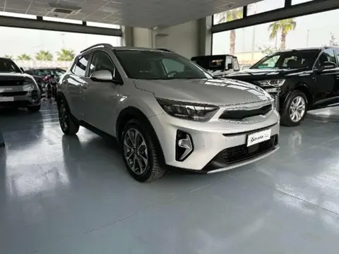 Used KIA STONIC Hybrid 2022 Ad 