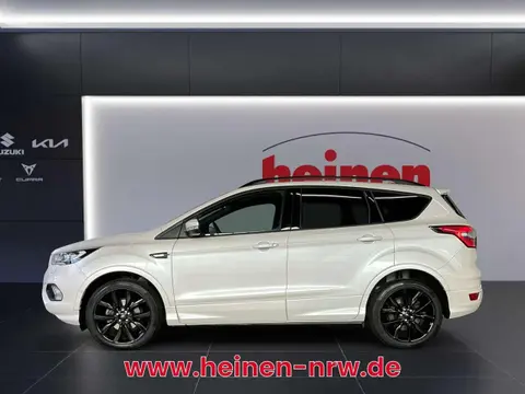 Annonce FORD KUGA Essence 2019 d'occasion 