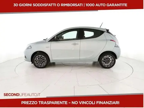 Used LANCIA YPSILON Hybrid 2024 Ad 