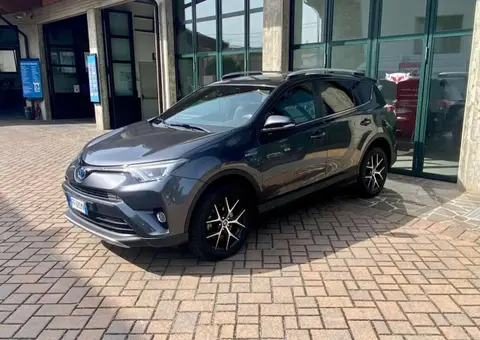 Used TOYOTA RAV4 Hybrid 2016 Ad 