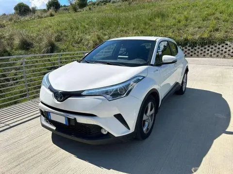 Used TOYOTA C-HR Hybrid 2019 Ad 