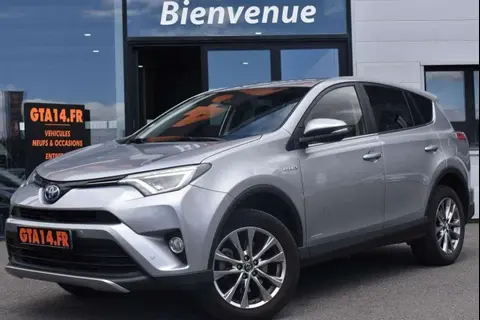 Used TOYOTA RAV4 Hybrid 2018 Ad 