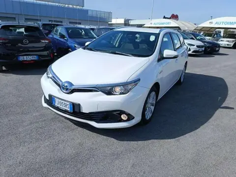 Used TOYOTA AURIS Hybrid 2017 Ad 