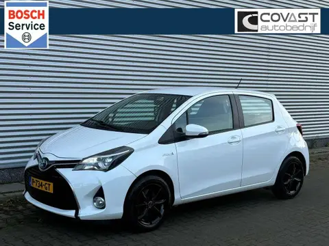 Used TOYOTA YARIS Hybrid 2015 Ad 