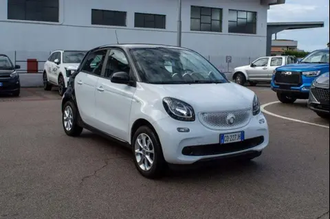 Used SMART FORFOUR Petrol 2015 Ad 