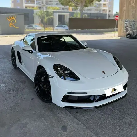 Used PORSCHE 718 Petrol 2017 Ad 