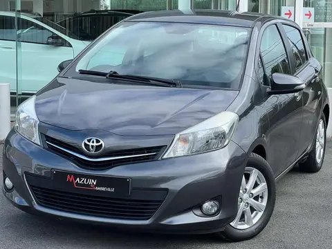 Used TOYOTA YARIS Petrol 2015 Ad 