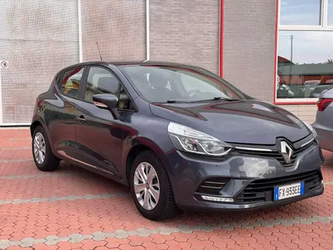 Used RENAULT CLIO Diesel 2019 Ad 