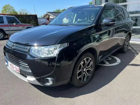 Used MITSUBISHI OUTLANDER Hybrid 2016 Ad 