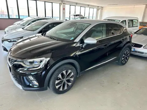 Annonce RENAULT CAPTUR Essence 2023 d'occasion 