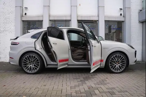 Used PORSCHE CAYENNE Hybrid 2023 Ad 