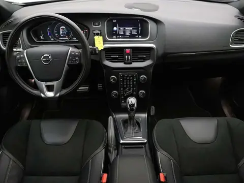 Used VOLVO V40 Petrol 2020 Ad 