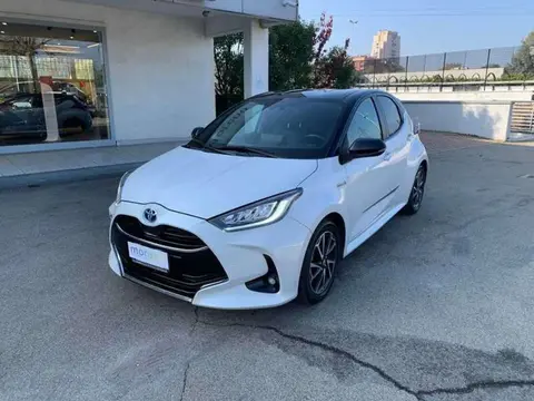 Used TOYOTA YARIS Hybrid 2020 Ad 