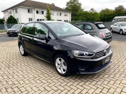 Used VOLKSWAGEN GOLF Petrol 2015 Ad 