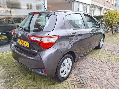 Used TOYOTA YARIS Hybrid 2020 Ad 