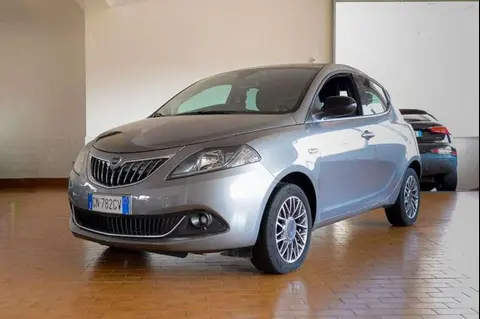 Used LANCIA YPSILON Hybrid 2023 Ad 