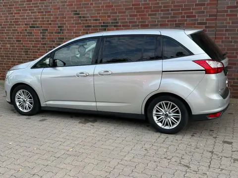 Used FORD GRAND C-MAX Petrol 2019 Ad 