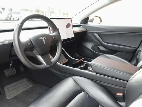 Used TESLA MODEL 3 Electric 2019 Ad 