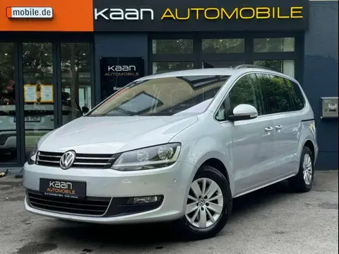 Used VOLKSWAGEN SHARAN Petrol 2018 Ad Germany