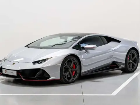 Used LAMBORGHINI HURACAN Petrol 2021 Ad 