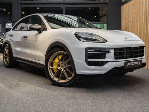 Used PORSCHE CAYENNE Hybrid 2024 Ad 