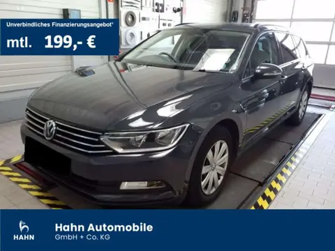 Used VOLKSWAGEN PASSAT Petrol 2018 Ad 