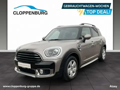 Used MINI COOPER Petrol 2017 Ad Germany