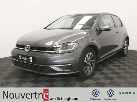 Used VOLKSWAGEN GOLF Petrol 2017 Ad 